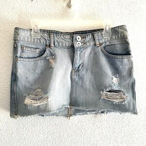 MOSSIMO SUPPLY CO distressed raw hem denim skirt-9